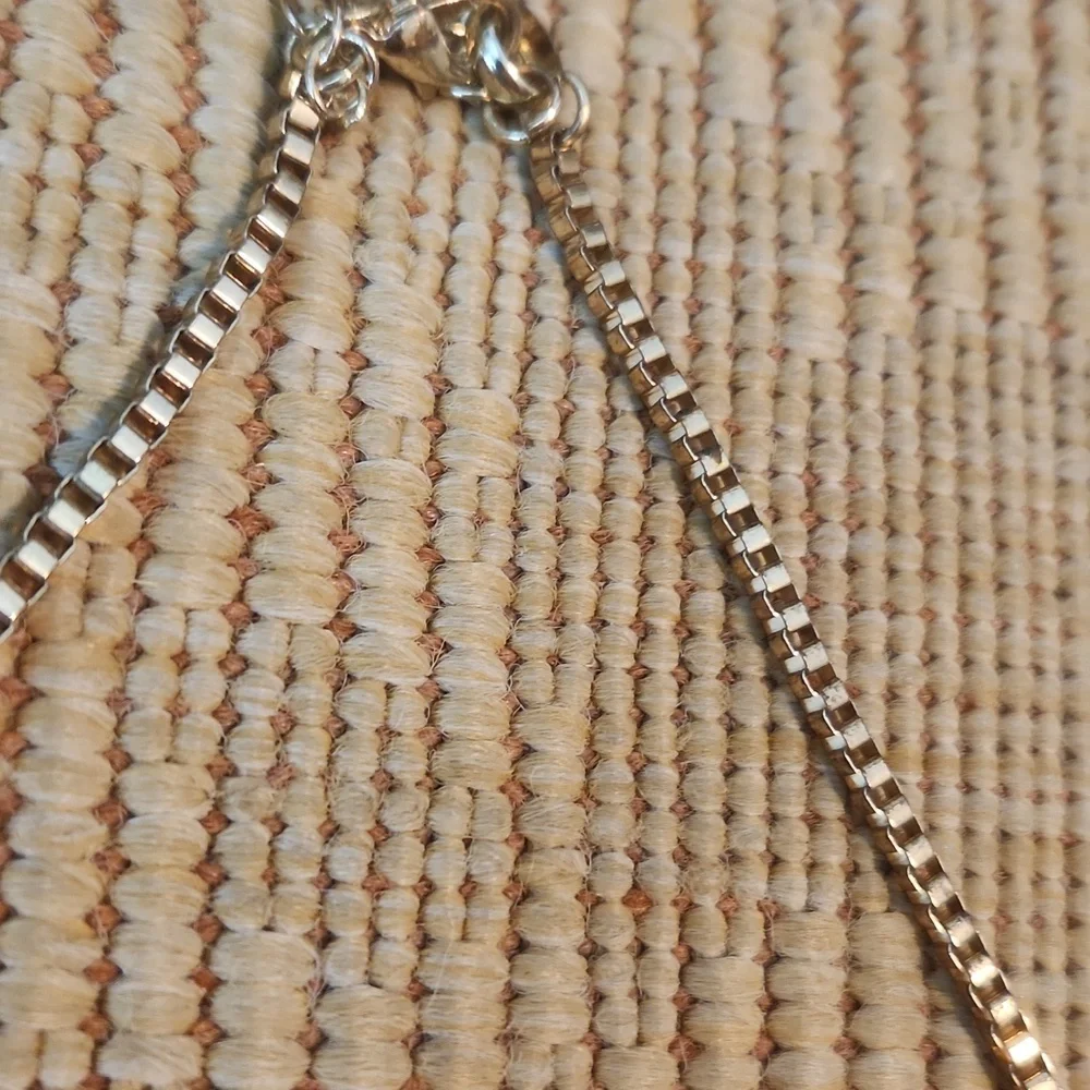 Orange/Red Fun Necklace - Picture 4 of 7